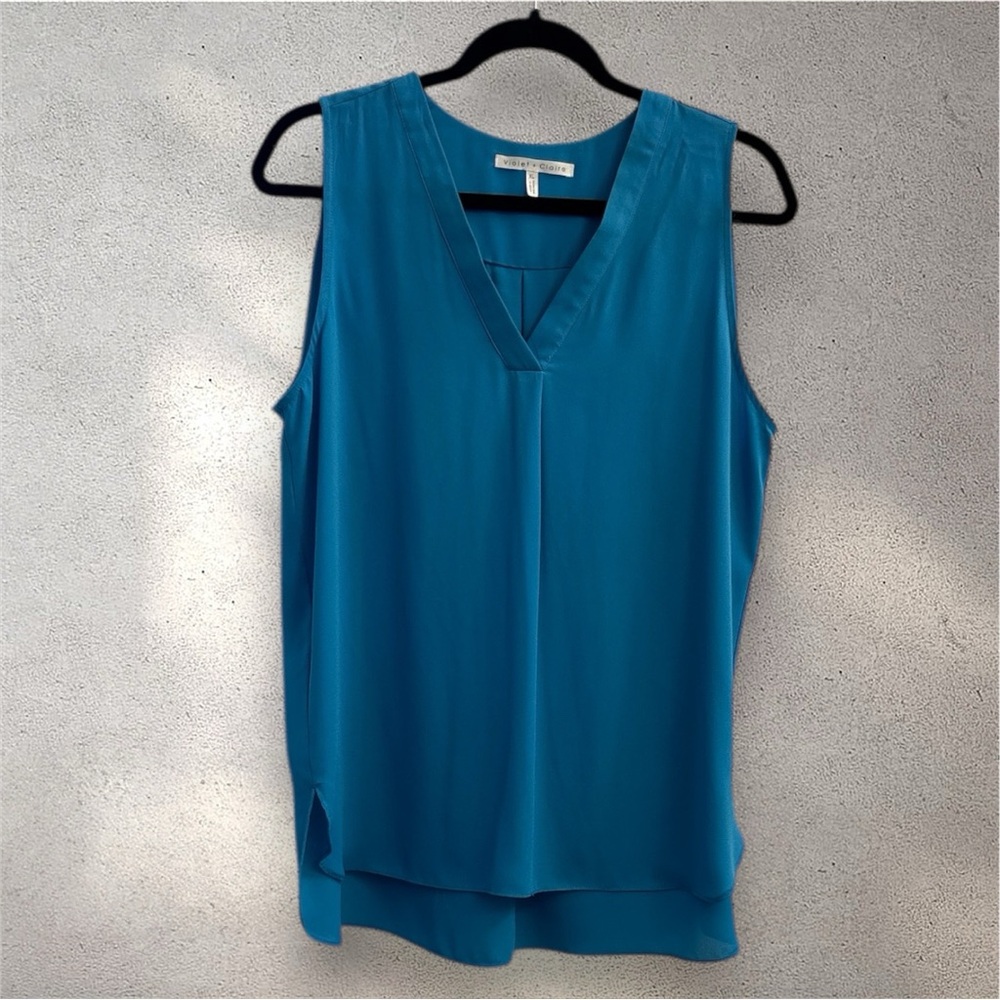 Violet & Claire Teal Sleeveless Blouse